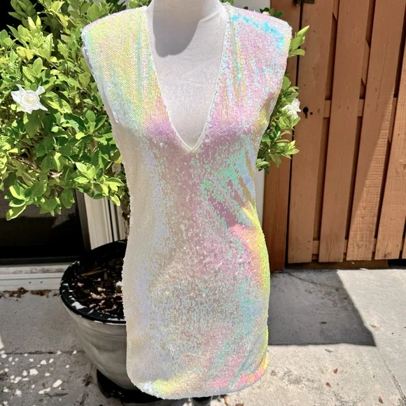 PETITE Sequin Shift Dress. Mini. Zipper Closure. - Picture 3 of 9